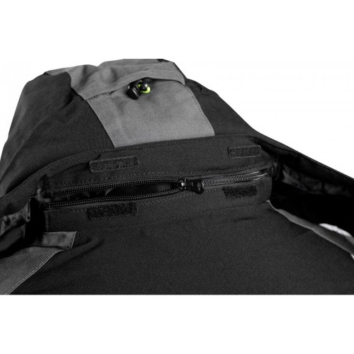 AMOS yтепленная куртка с капюшоном черная